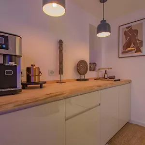 https://les-bains-deros.fr-provencehotel.com